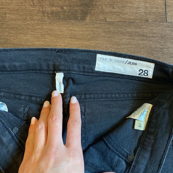 Rag & Bone Jean/Legging with rips - Picture 2 of 3